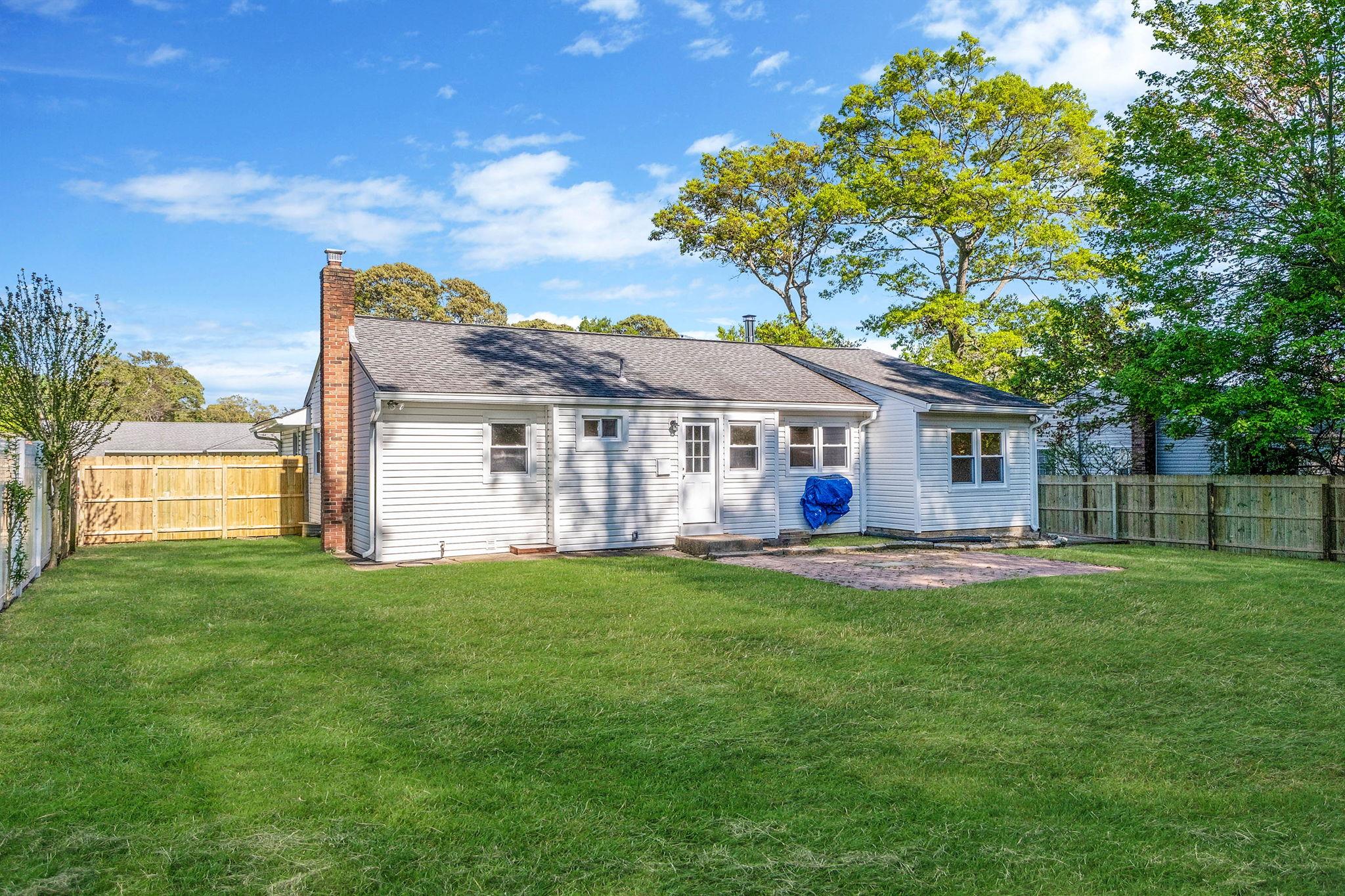 14 Center Street, Ronkonkoma, New York image 6