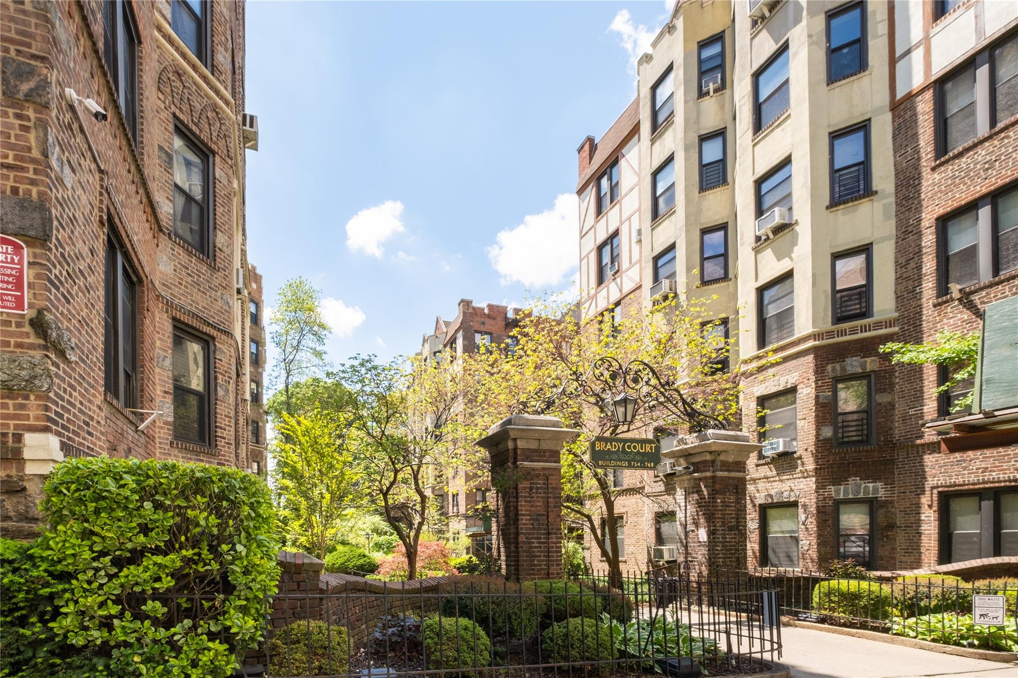 760 Brady Avenue Avenue 417