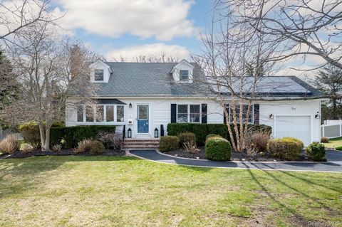 5 Orchard Road S East Patchogue NY 11772