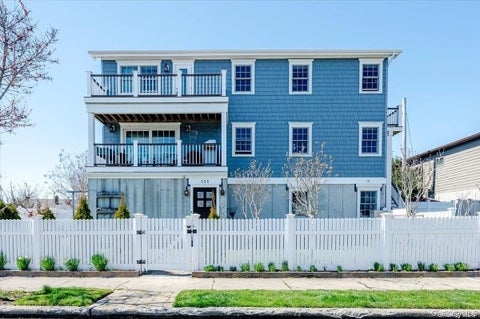 Photo of 555 Franklin Boulevard #Main, Long Beach, NY 11561 (MLS # 1045835)