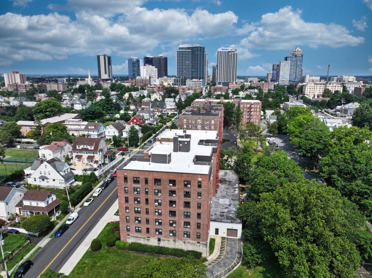 164 Church Street 1H