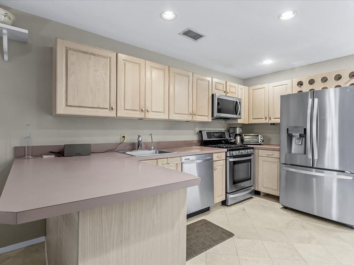 3 Lakebridge Drive, Kings Park, New York image 7