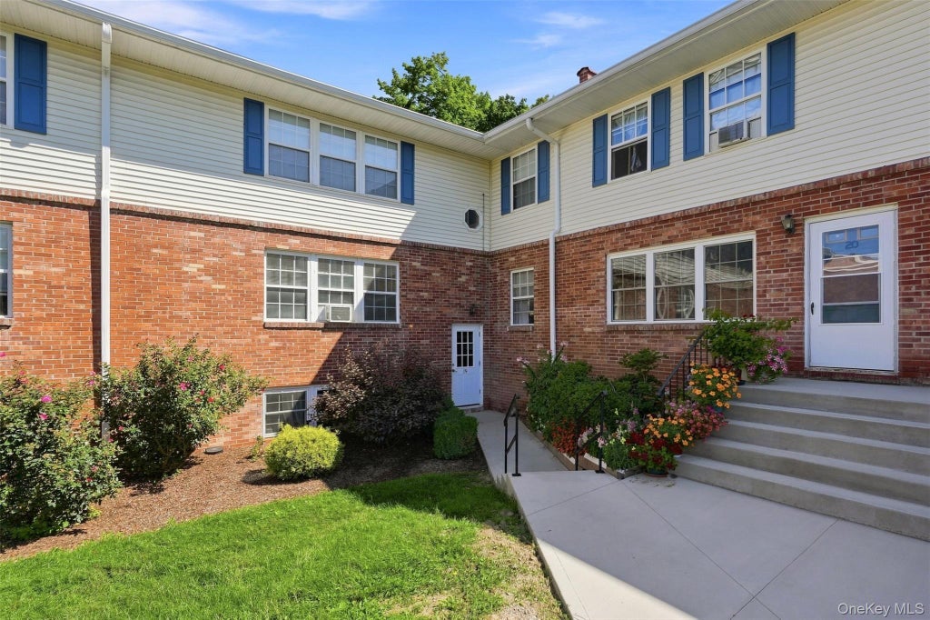 Photo of 19 Huguenot Street #3, New Paltz, NY 12561 (MLS # 1046986)