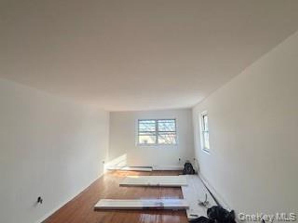Photo of 122-02 25th Road, Flushing, NY 11354 (MLS # 951924)