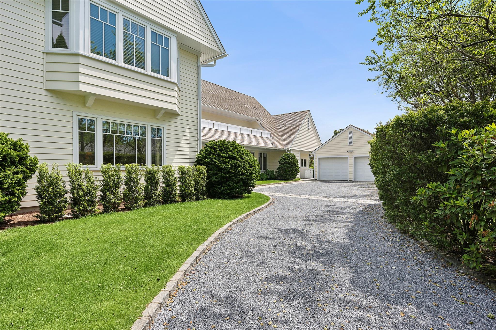 48 E Cobblefield Lane, Southampton, New York image 3