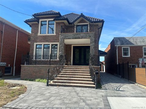 46-38 204 Street Bayside NY 11361