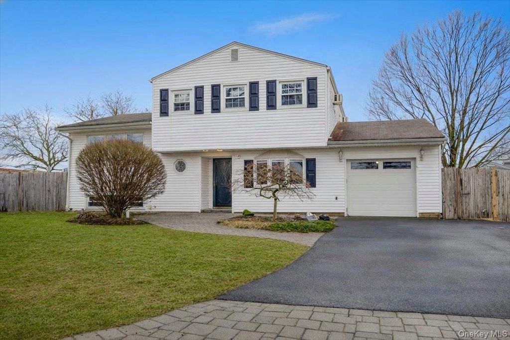 Photo of 3 Carlton Road, Orangeburg, NY 10962 (MLS # 973082)