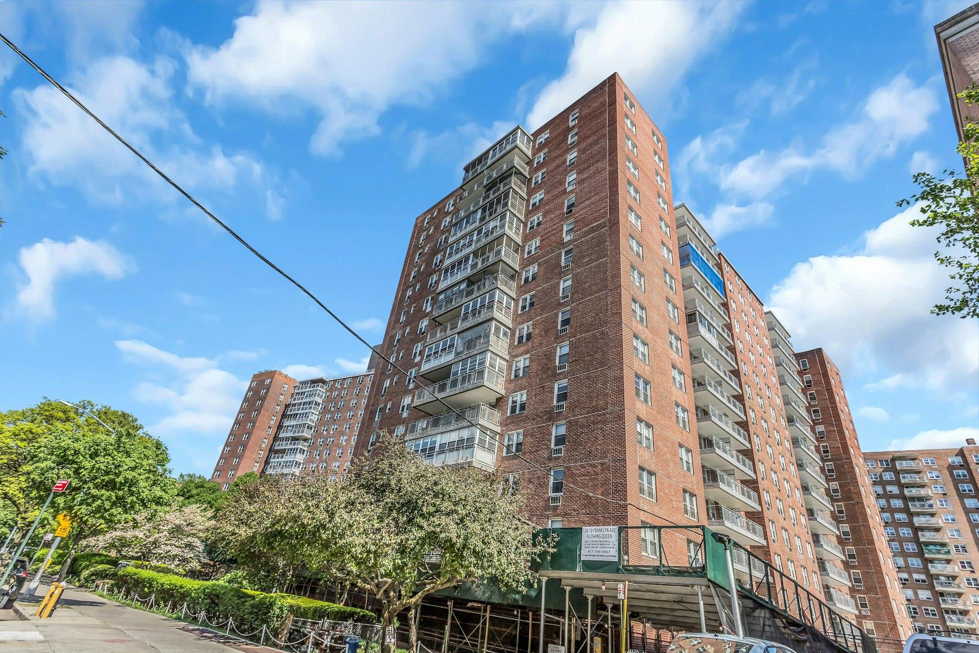 138-10 Franklin Avenue 9J