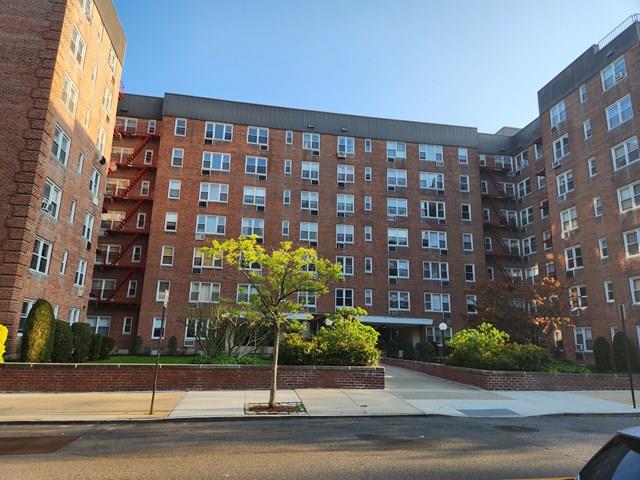 3 Sadore Lane #3H, Yonkers, New York image 1