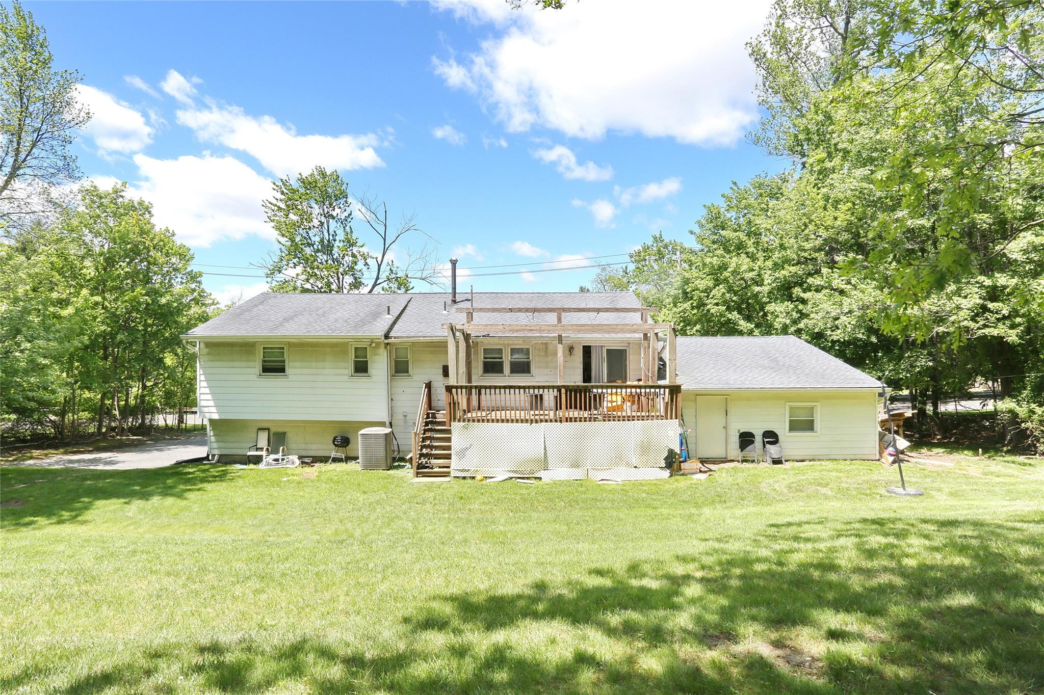 369 Saddle River Road