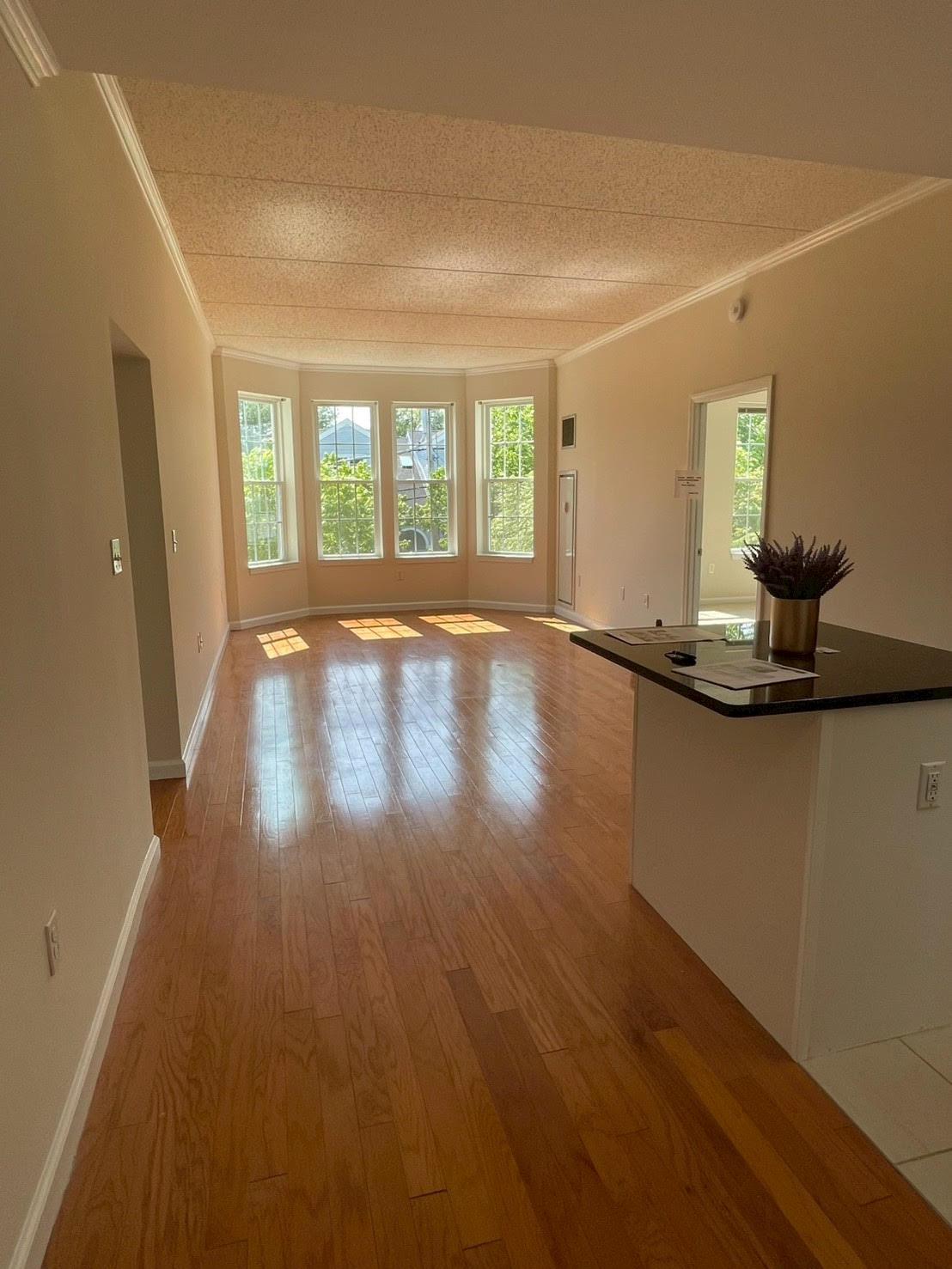 31 Greenridge Avenue 2J
