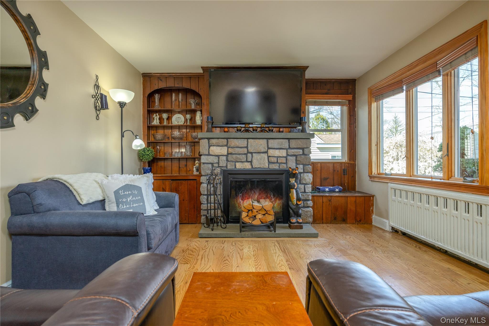 87 N Magnolia Street