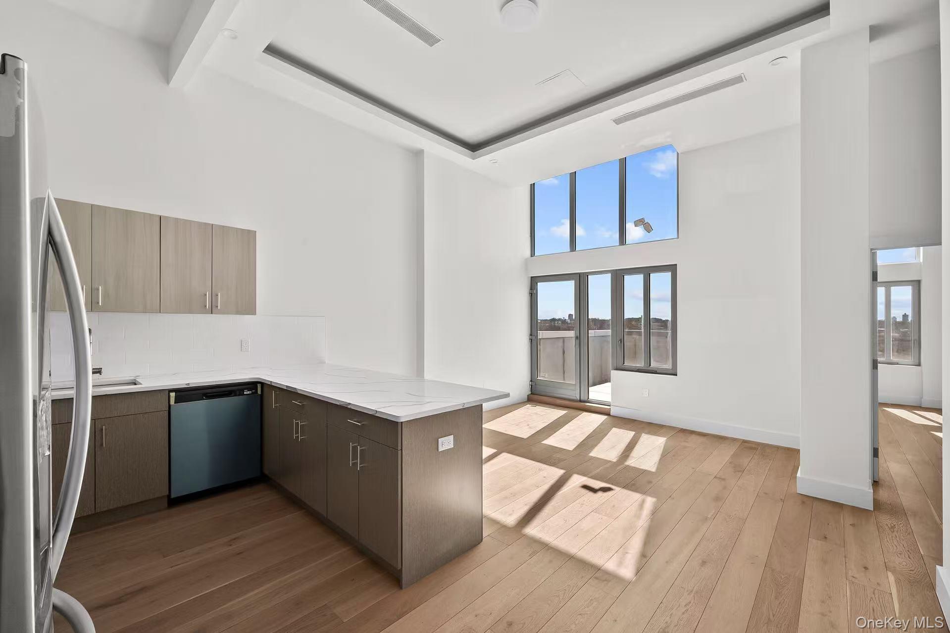 13119 Fowler Avenue 8B