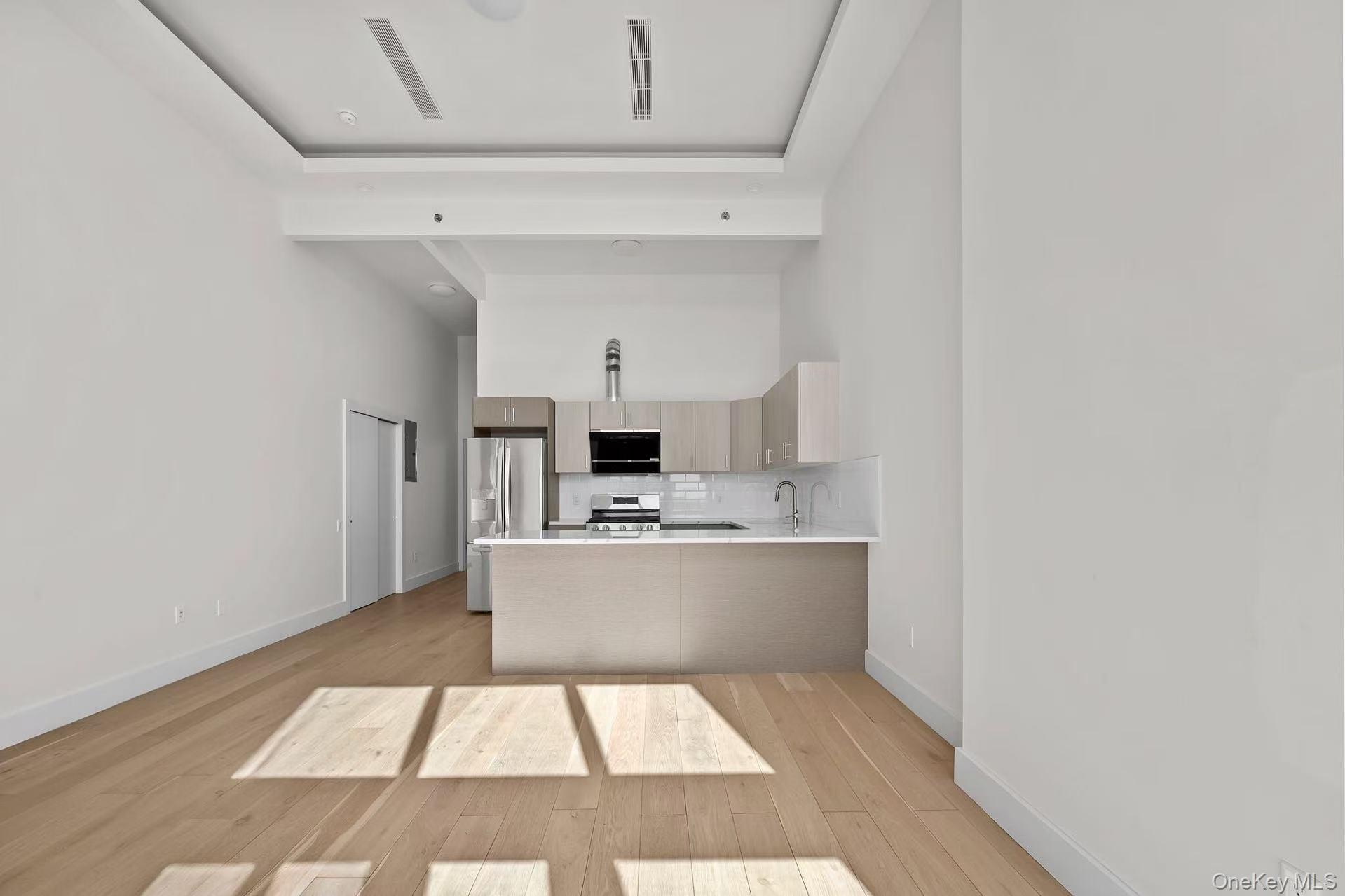 13119 Fowler Avenue 8B