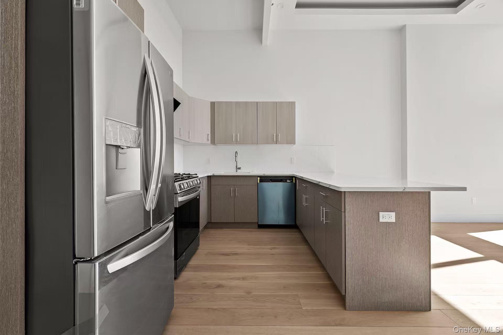 13119 Fowler Avenue 8B