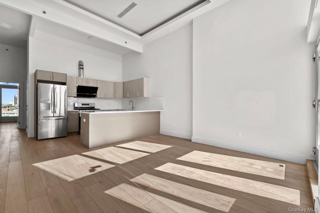 Photo of 13119 Fowler Avenue #8B, Flushing, NY 11355 (MLS # 974195)