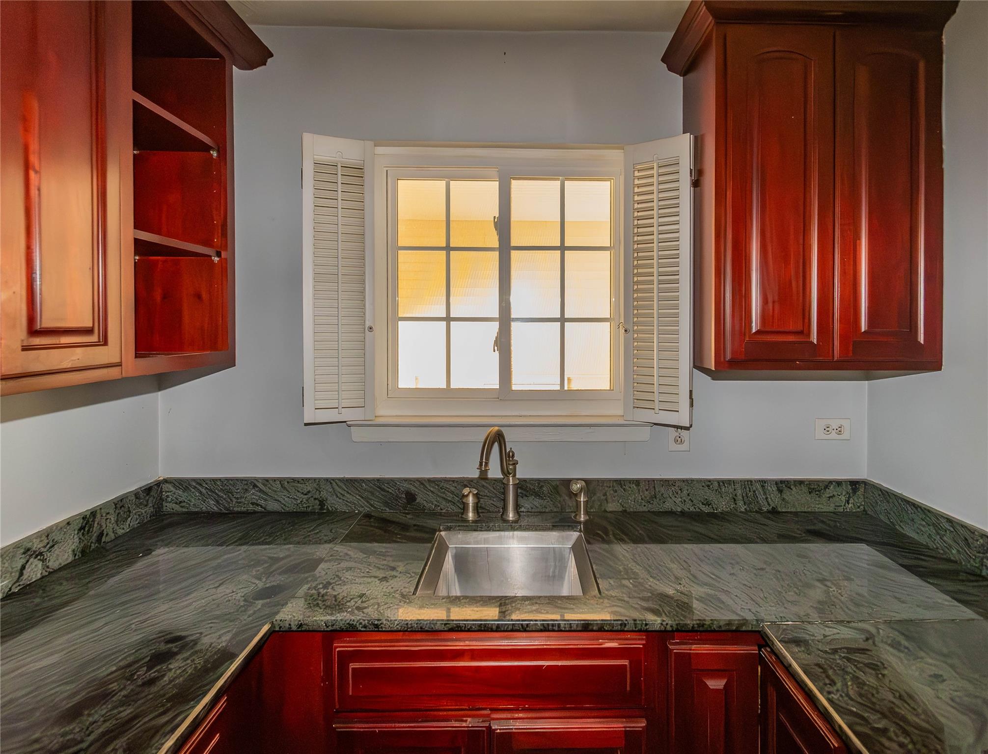 420 Fox Run Lane, Carmel, New York image 16