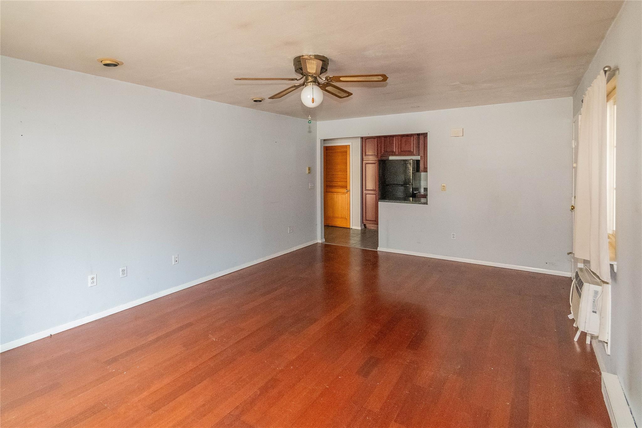 420 Fox Run Lane, Carmel, New York image 9