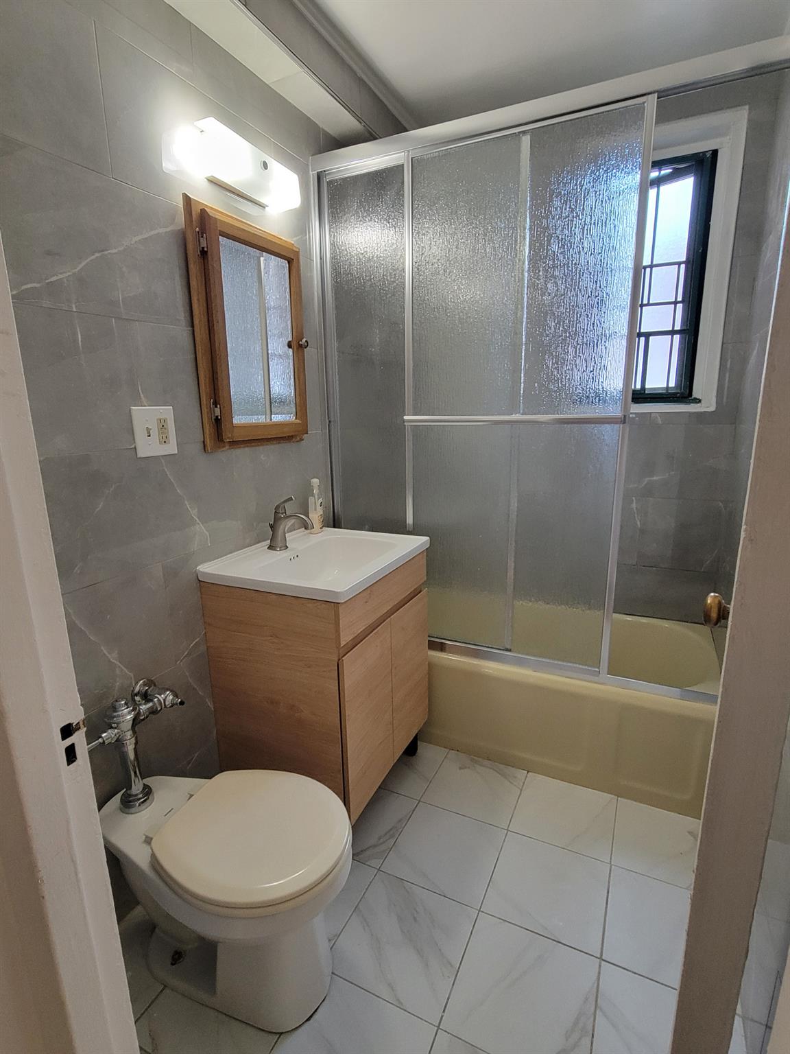 1503 Metropolitan Avenue #2F, Bronx, New York image 19