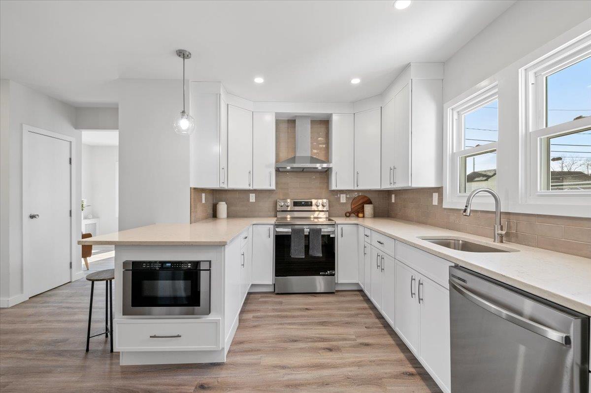 70 W Evergreen Avenue, Bethpage, New York image 6