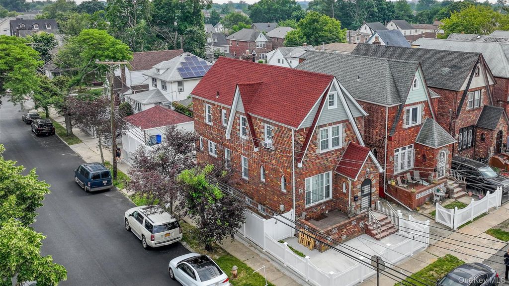 Photo of 19168 115th Road, Saint Albans, NY 11412 (MLS # 972101)