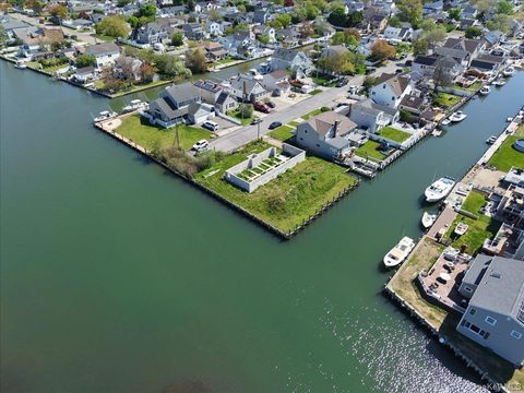 Vacant Land For Sale - 48 Grant Avenue<br/> Suffolk County, Babylon, NY 11702