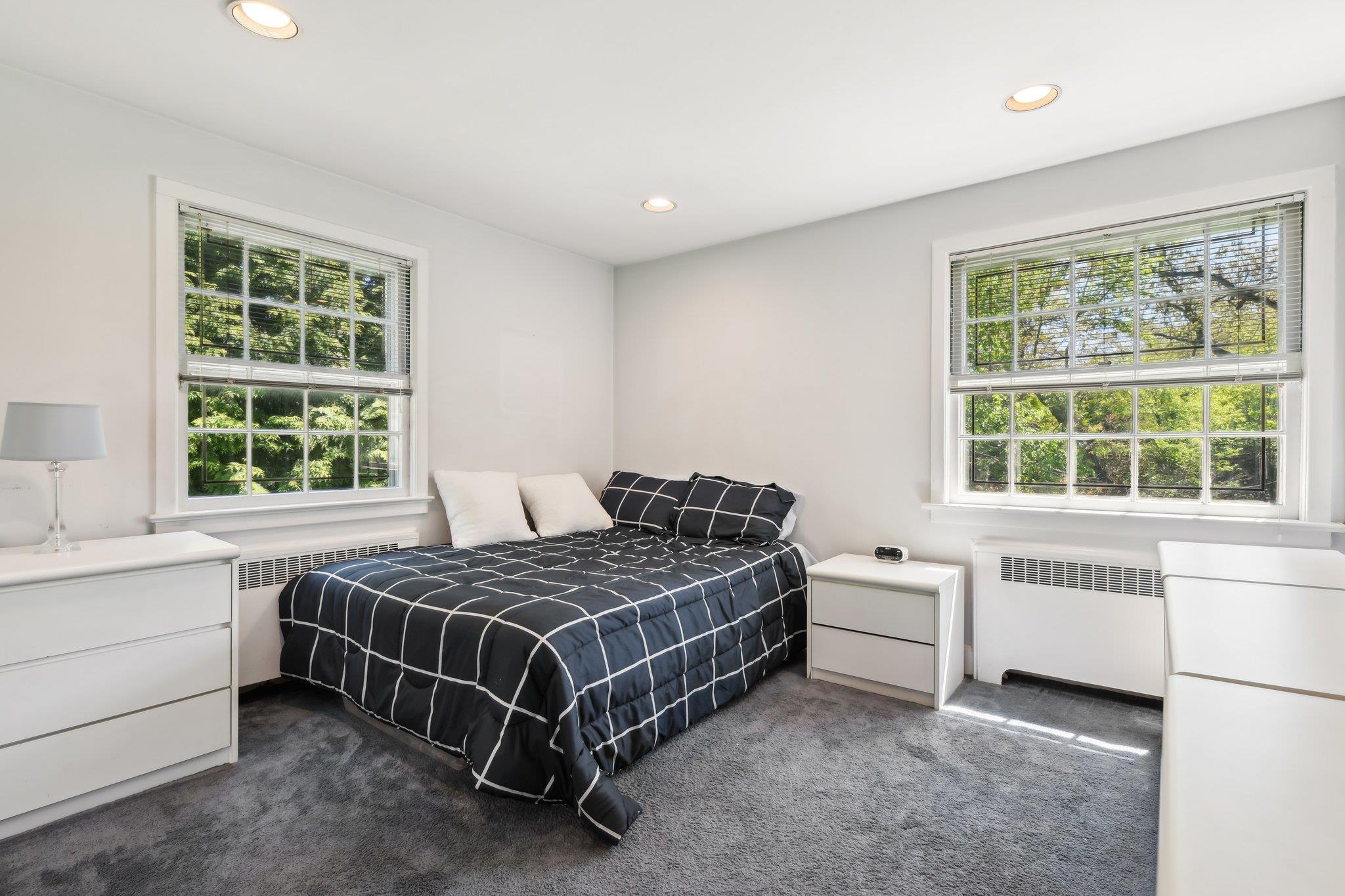 190 Pond Crossing, Lawrence, New York image 38