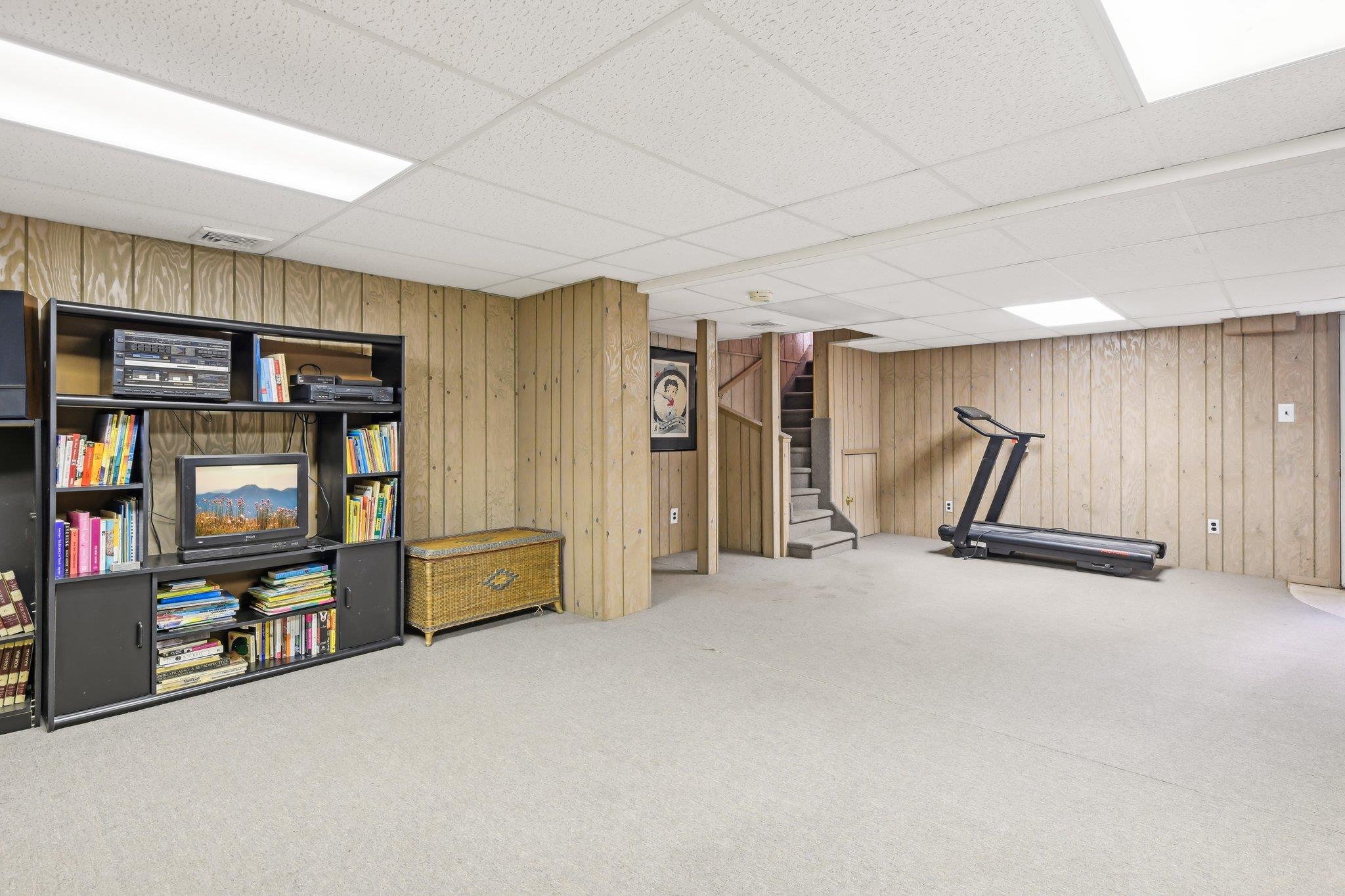 190 Pond Crossing, Lawrence, New York image 44