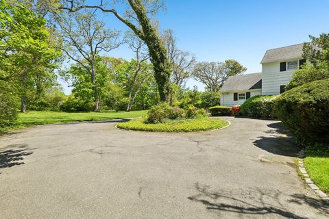 190 Pond Crossing Lawrence NY 11559