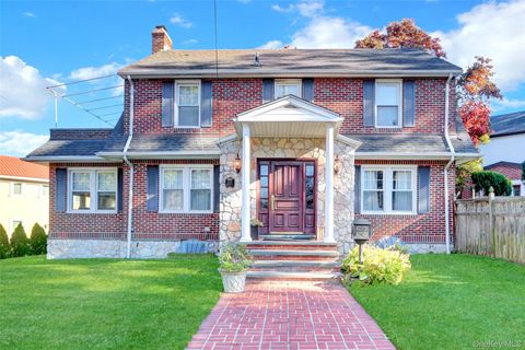 51-27 Browvale Lane Little Neck NY 11362