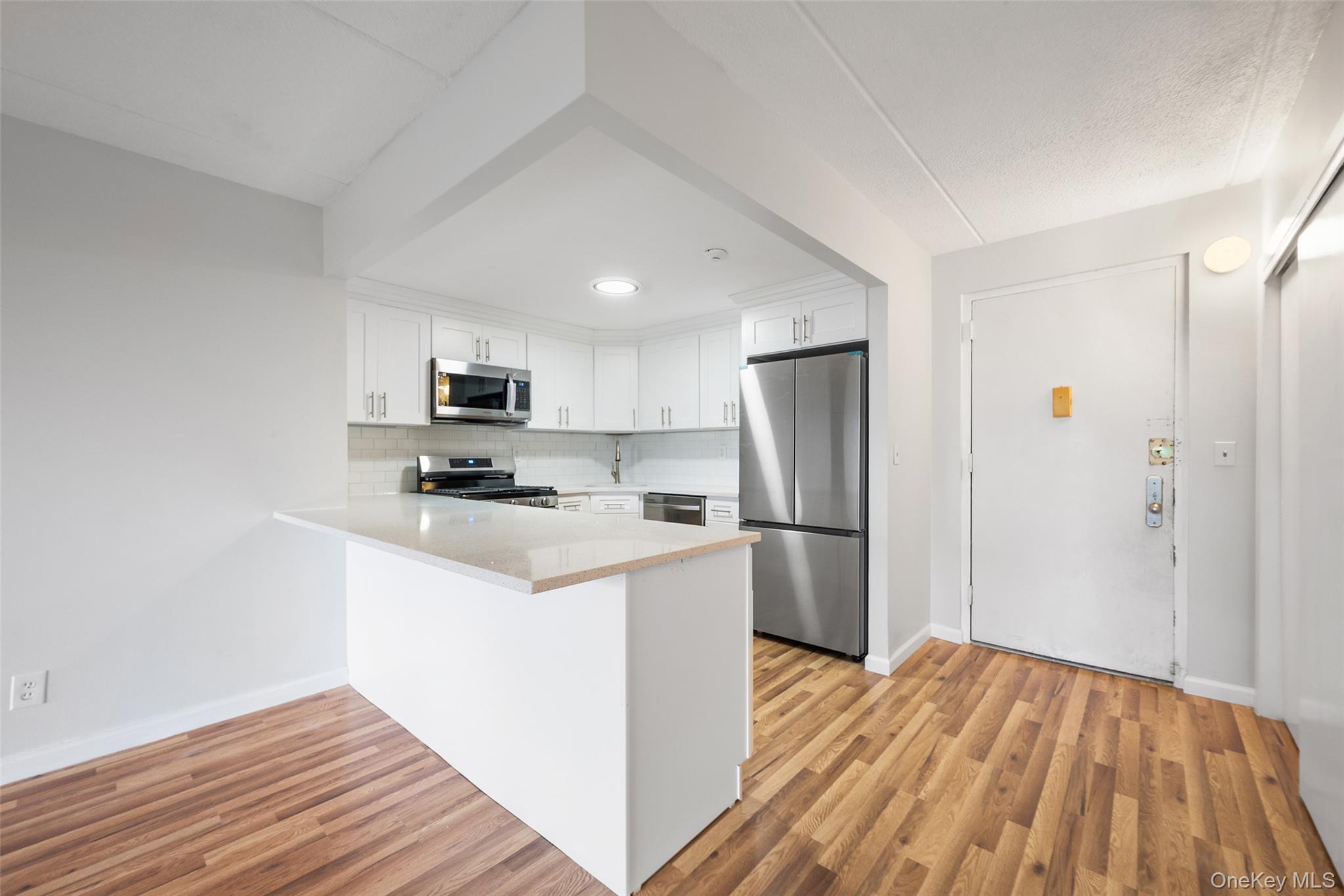 1376 Midland Avenue 602