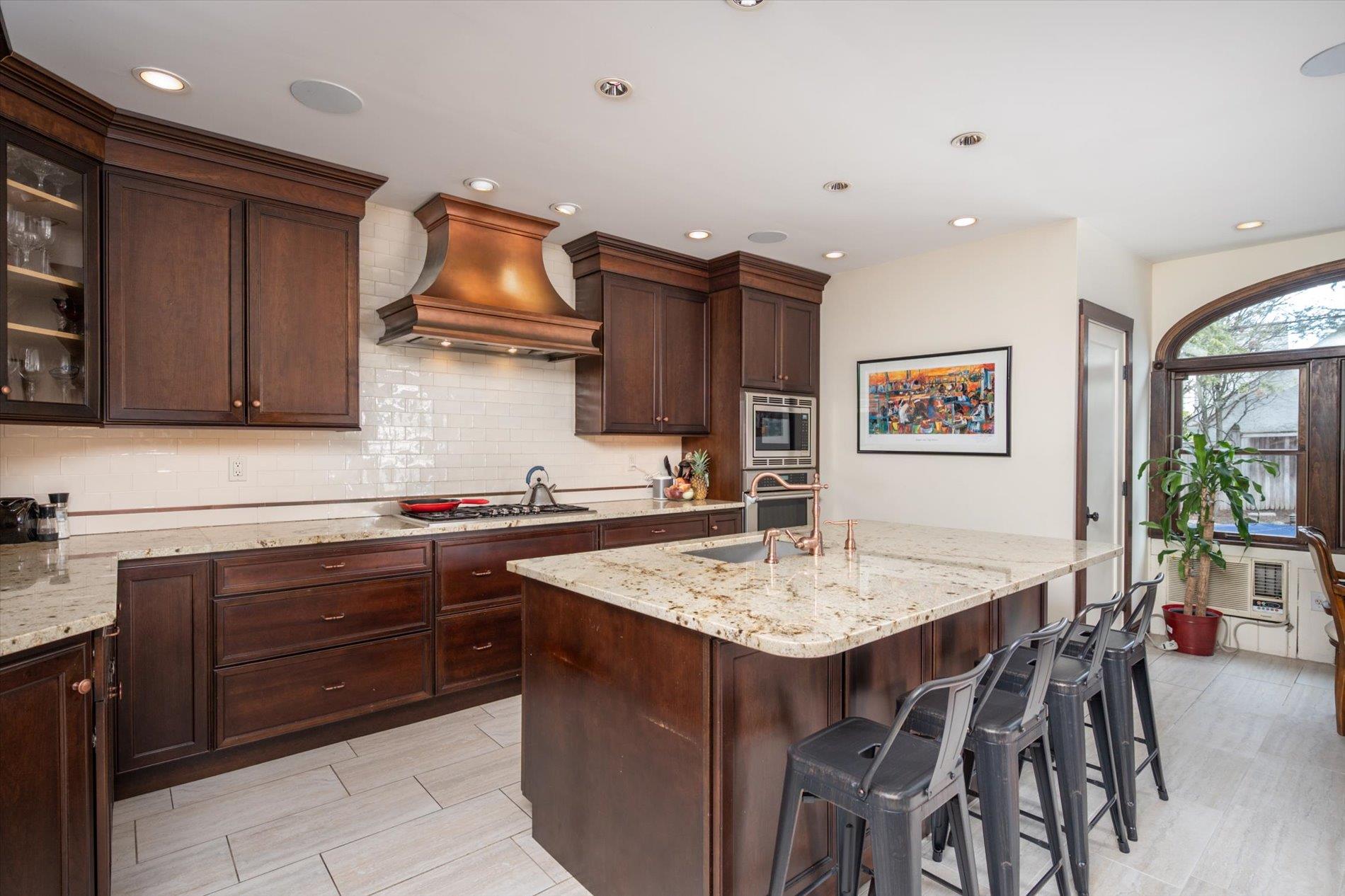 605 N Village Avenue, Rockville Centre, New York image 3