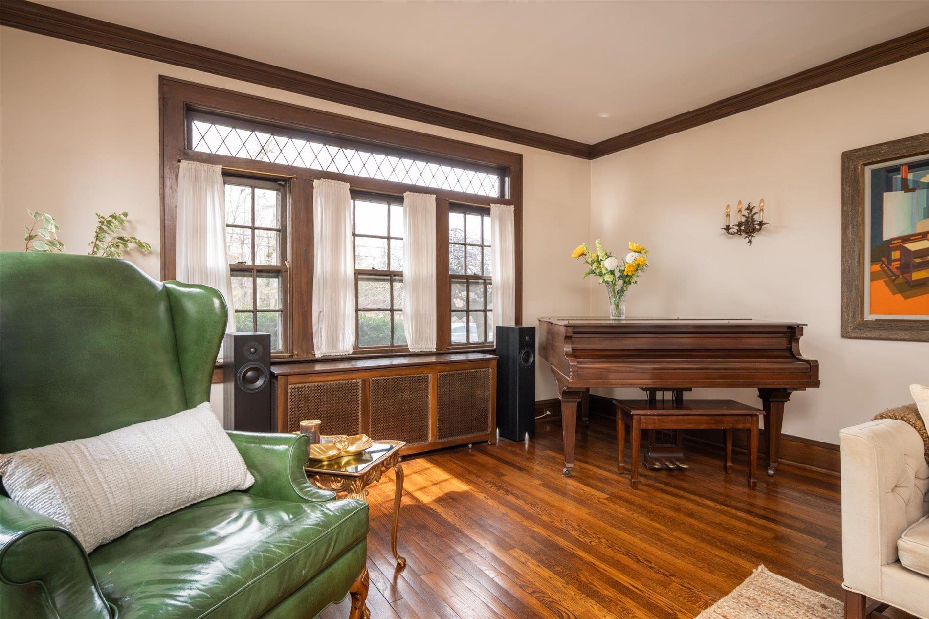 605 N Village Avenue, Rockville Centre, New York image 10