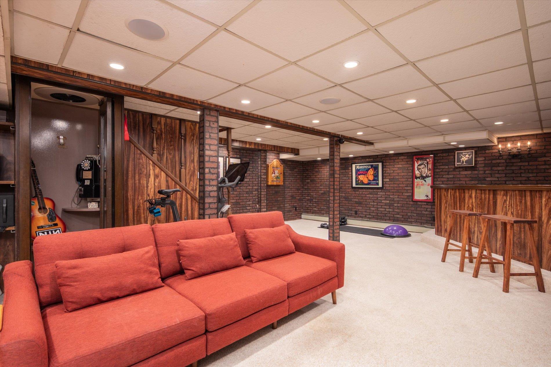605 N Village Avenue, Rockville Centre, New York image 24