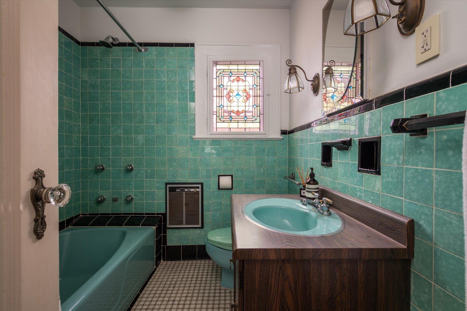 605 N Village Avenue, Rockville Centre, New York image 21