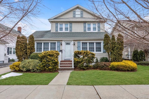 Homes For Sale - 41 Marion Street<br/> Lynbrook, NY 11563