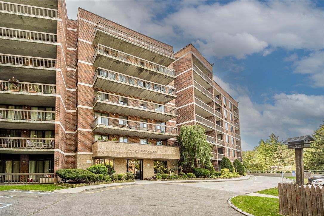 Property for Sale at Midland Avenue Ph07, Bronxville, New York - Bedrooms: 2 
Bathrooms: 2 
Rooms: 7  - $555,000