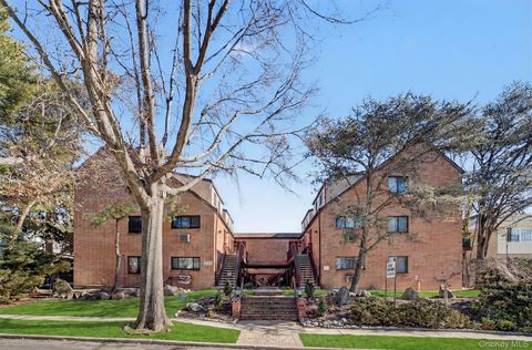 Condo For Sale - 50 Dekalb Avenue #2E<br/> White Plains, NY 10605