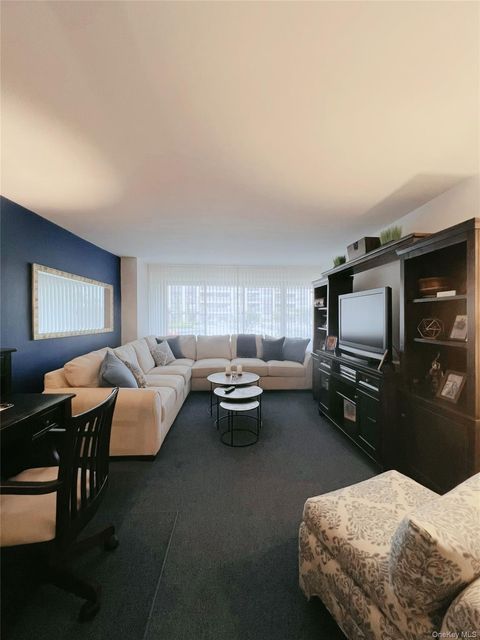 1815 215 Street Unit 1G, Bayside, NY 11360 - MLS#: 879930