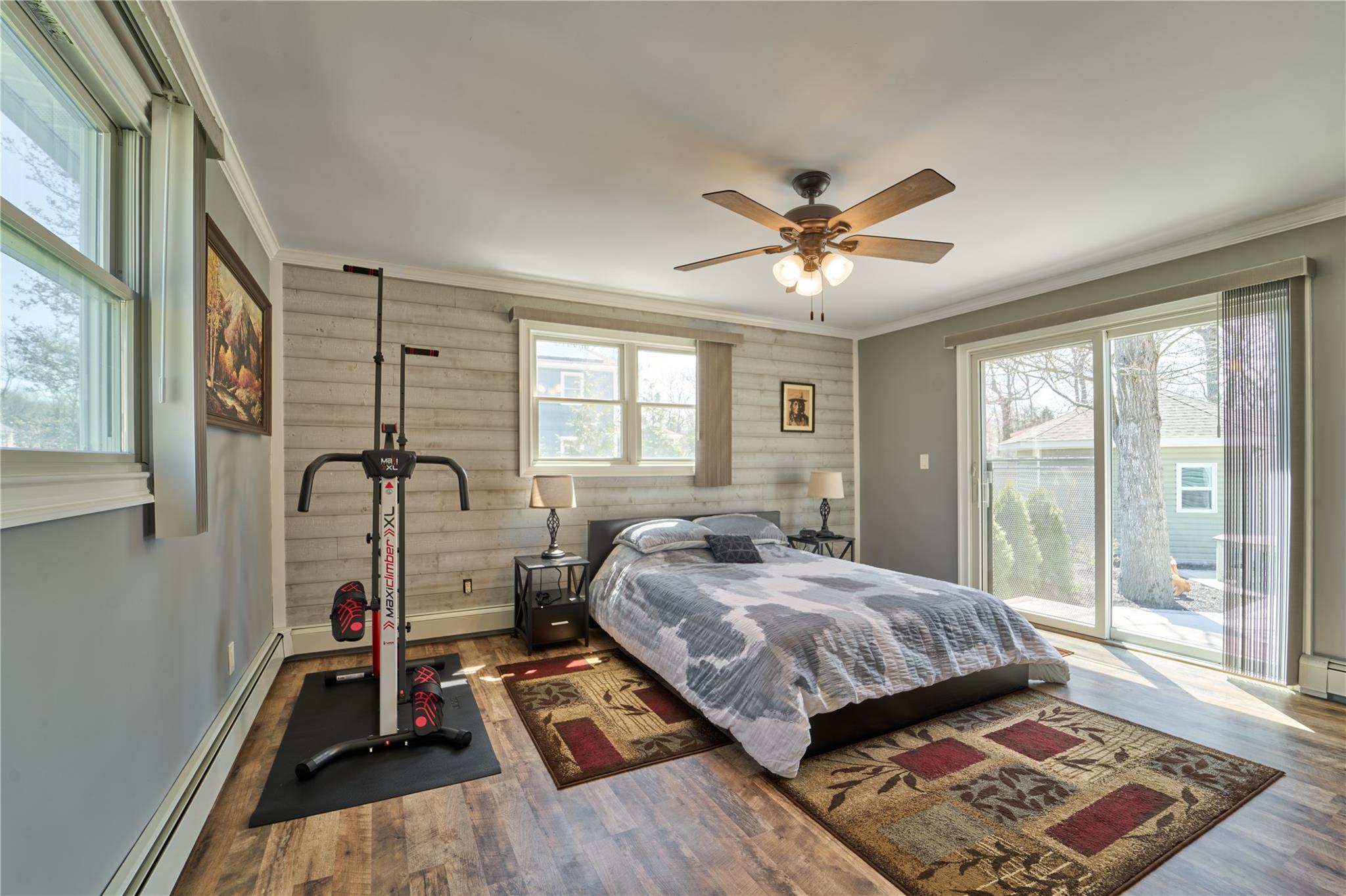 221 W End Avenue, Shirley, New York image 12