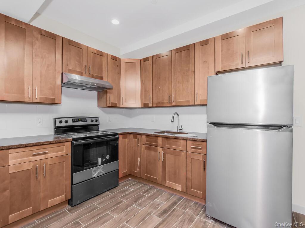 409 Warburton Avenue 5A