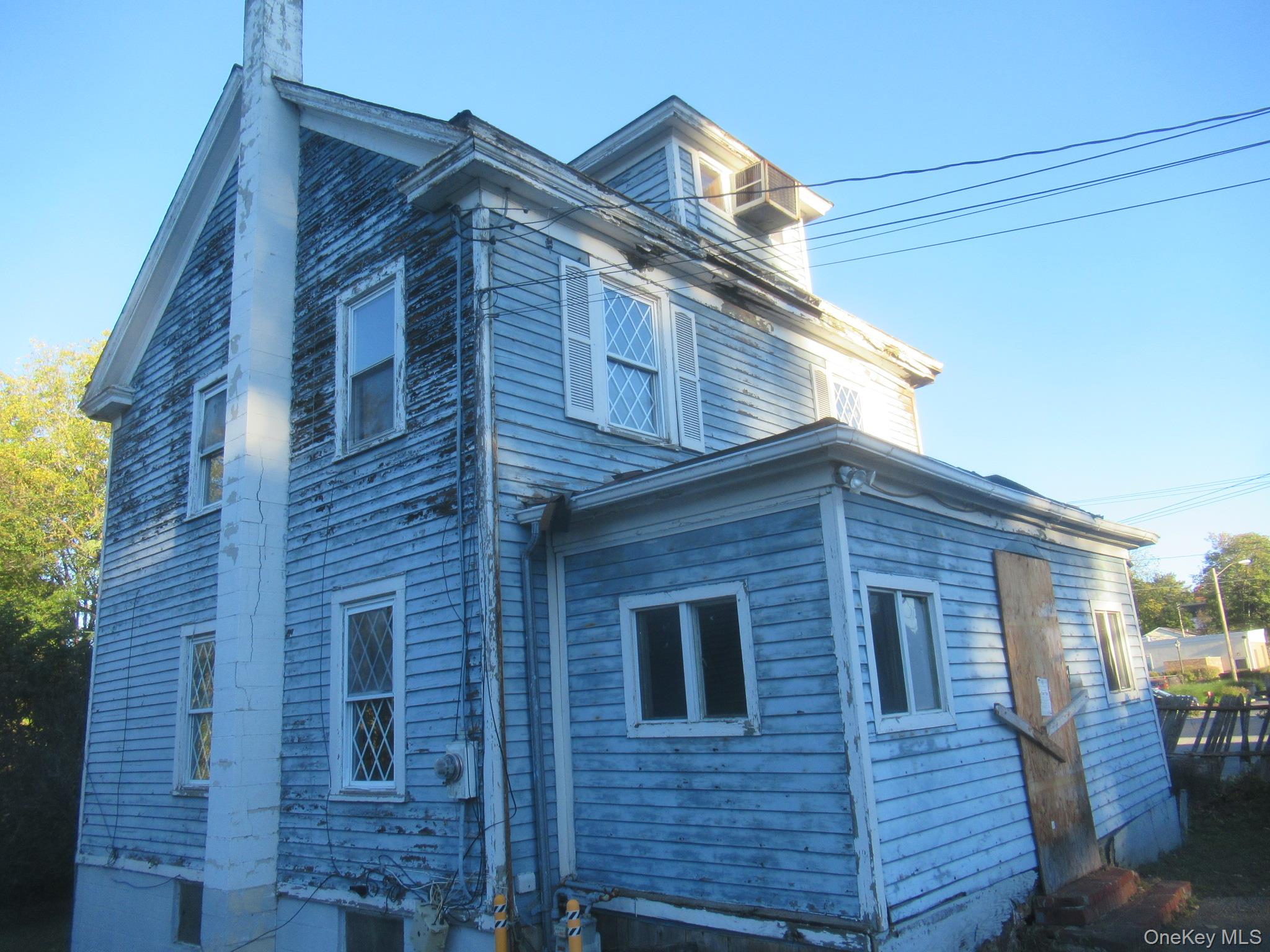 7 Streit Avenue