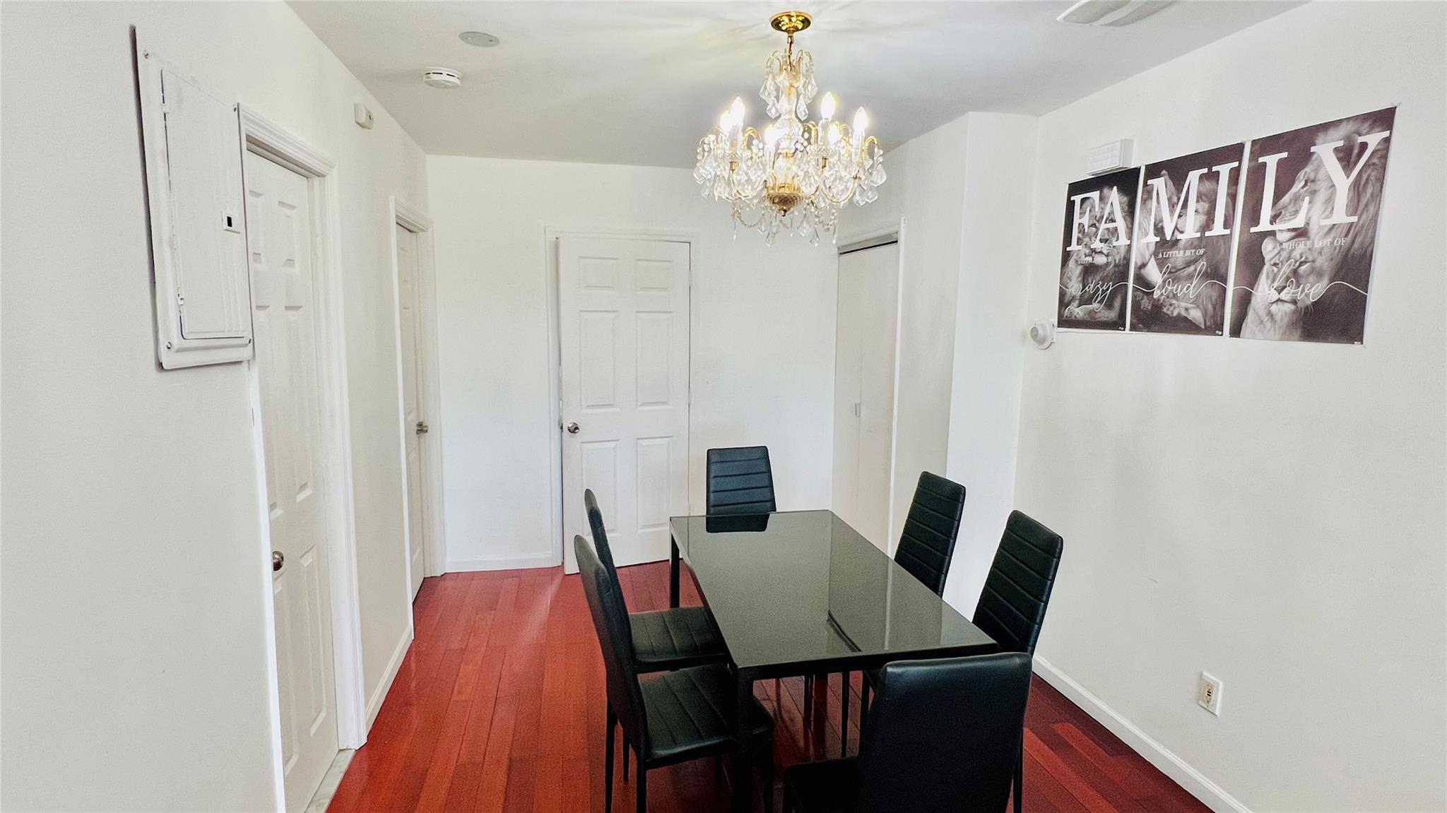 70-17 45 Avenue #2 FAMILY, Woodside, New York image 4