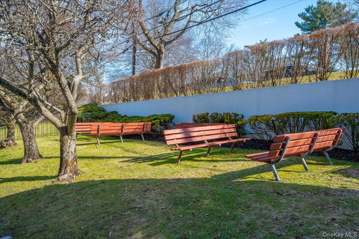 30 Greenridge Avenue 4M