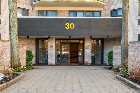 30 Greenridge Avenue 4M White Plains NY 10605