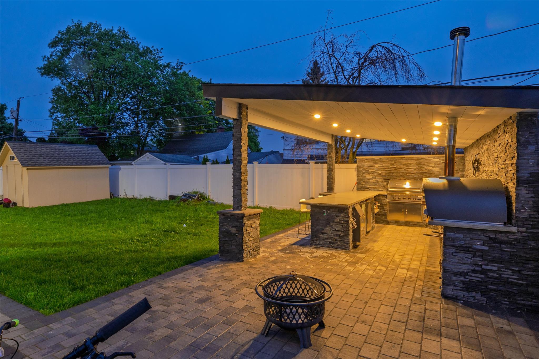 18 Heron Court, Levittown, New York image 46