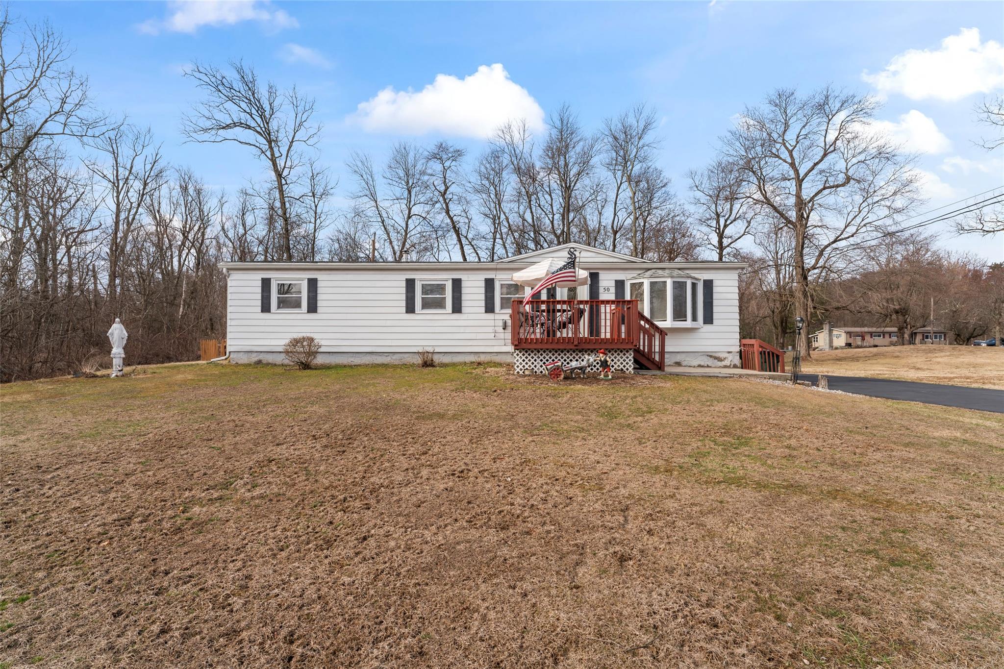 Stonykill Road, Wappingers Falls, New York - 3 Bedrooms  
1 Bathrooms  
7 Rooms - 
