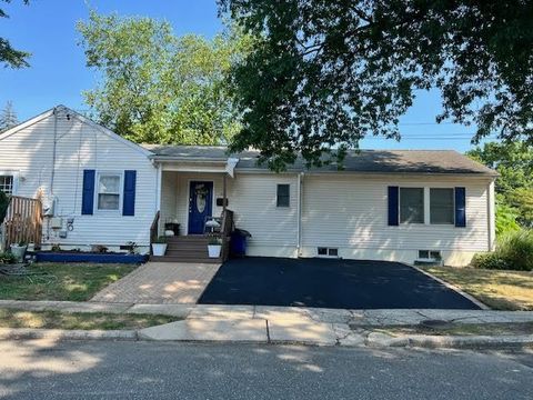 301 Laurel Court Northport NY 11768