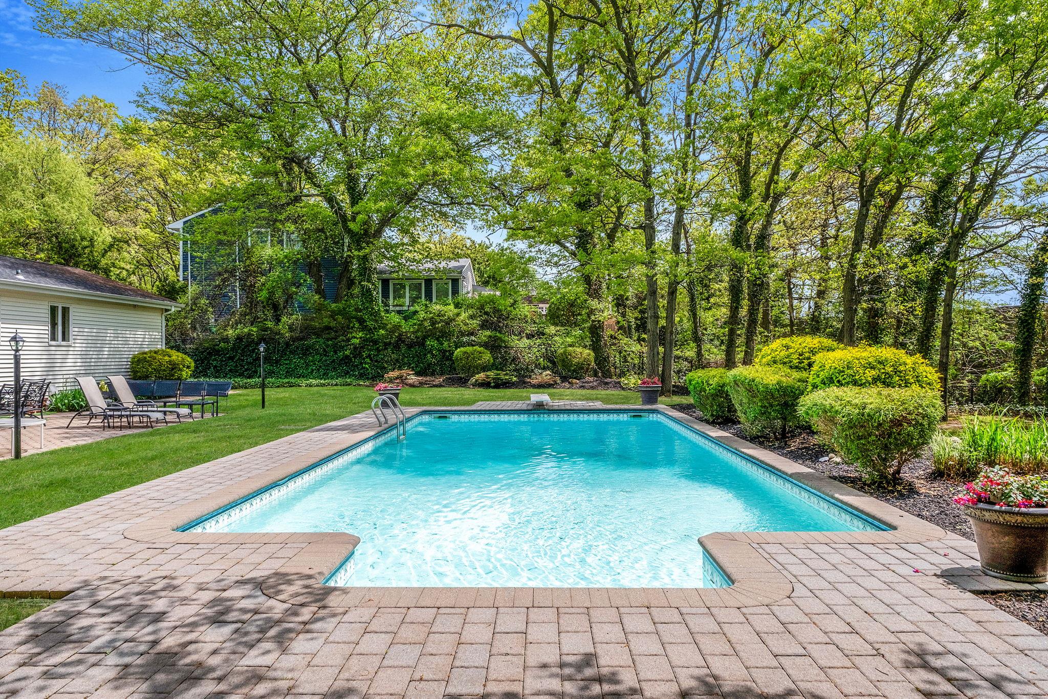 57 Seward Drive, Dix Hills, New York image 38