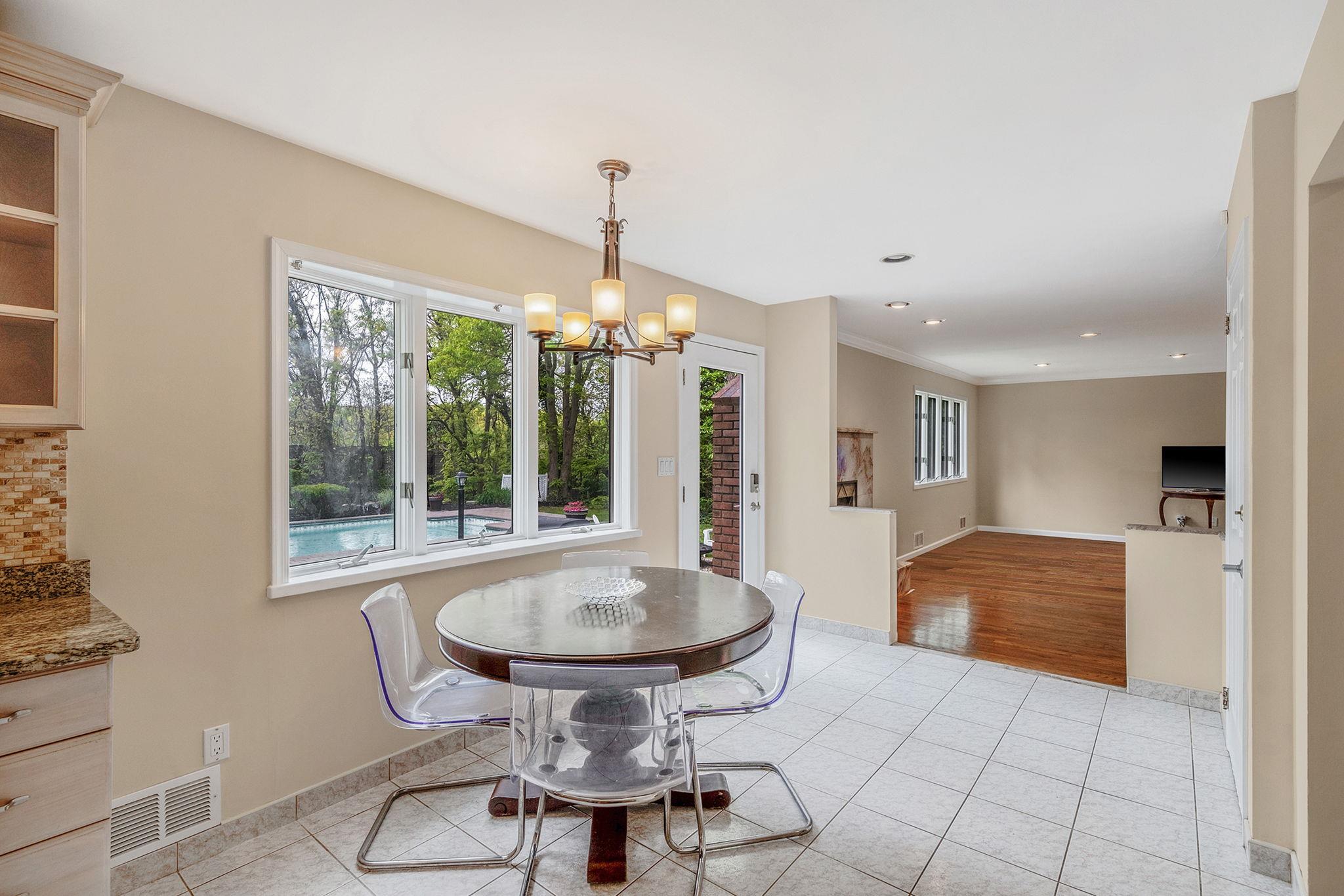 57 Seward Drive, Dix Hills, New York image 17